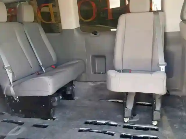 5BZBF0AA8HN852657 2017 NISSAN NV 3500-5