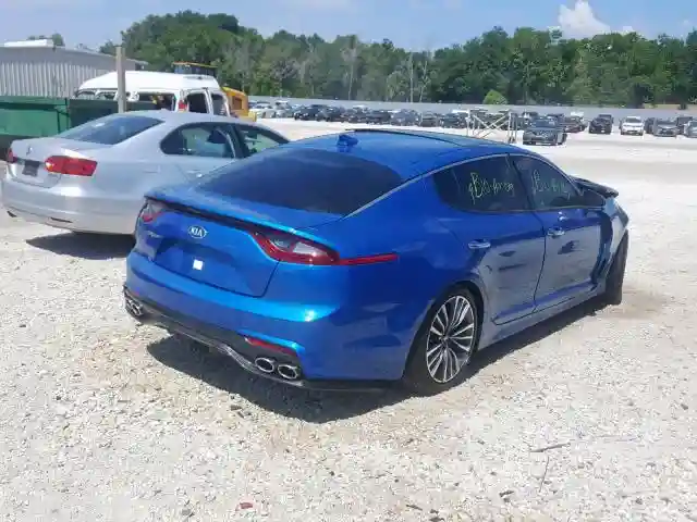 KNAE25LA5J6022721 2018 KIA STINGER PREMIUM-3