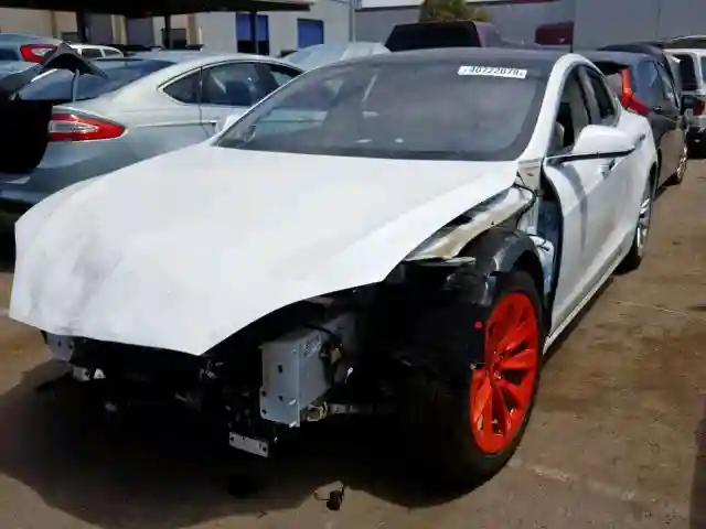 5YJSA1E23JF267450 2018 TESLA MODEL S-1