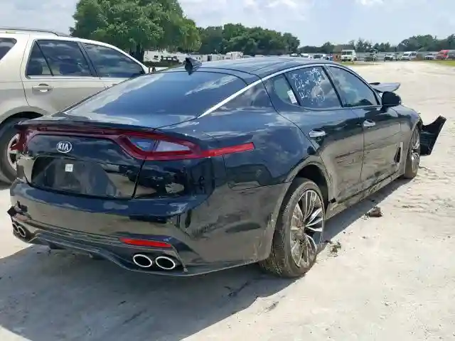KNAE25LA9J6011107 2018 KIA STINGER PREMIUM-3