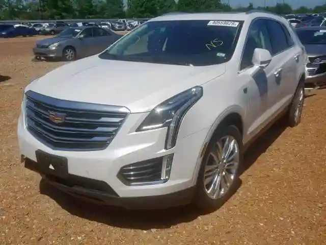 1GYKNCRS8HZ137155 2017 CADILLAC XT5 PREMIUM LUXURY-1