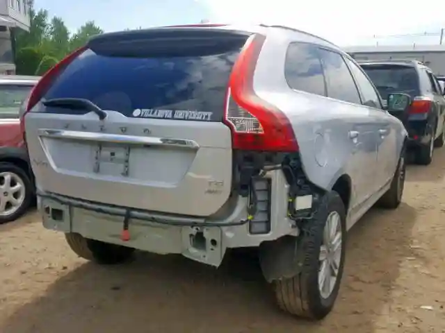 YV440MRU5H2021079 2017 VOLVO XC60 T5-3