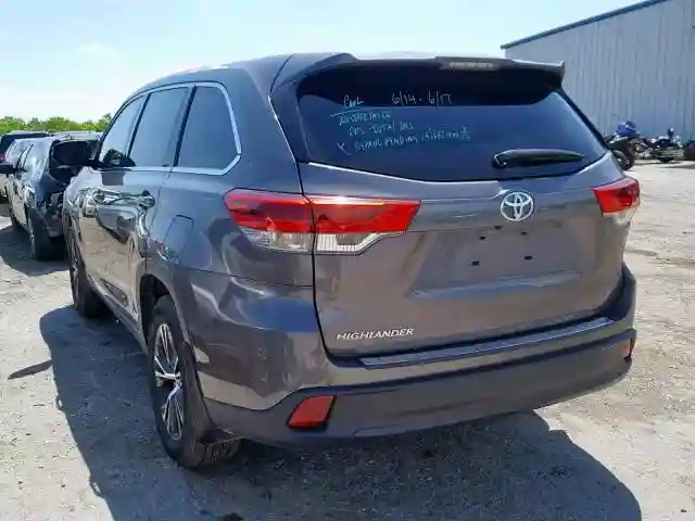 5TDZARFHXHS026121 2017 TOYOTA HIGHLANDER LE-2