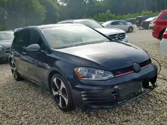 3VW4T7AU8HM074405 2017 VOLKSWAGEN GTI S-0
