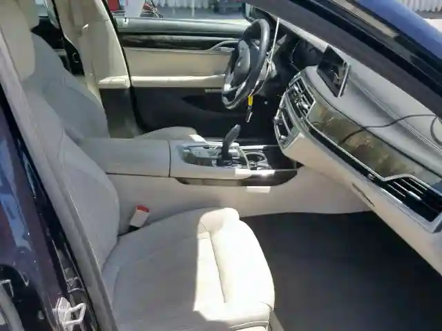 WBA7E2C53JG742269 2018 BMW 740 I-4