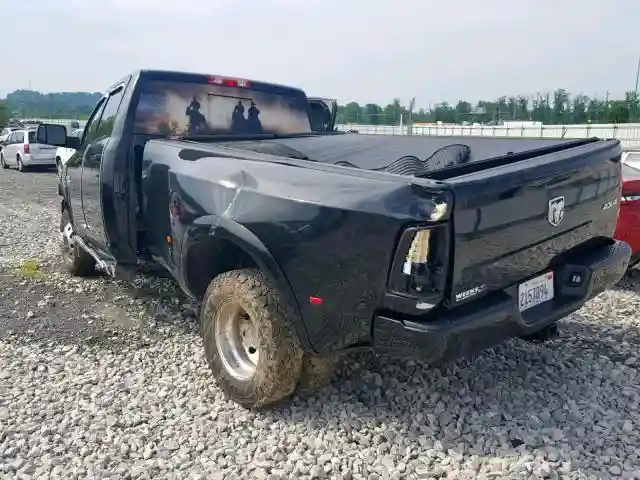 3C63RRJL3JG236548 2018 RAM 3500 LARAMIE-2