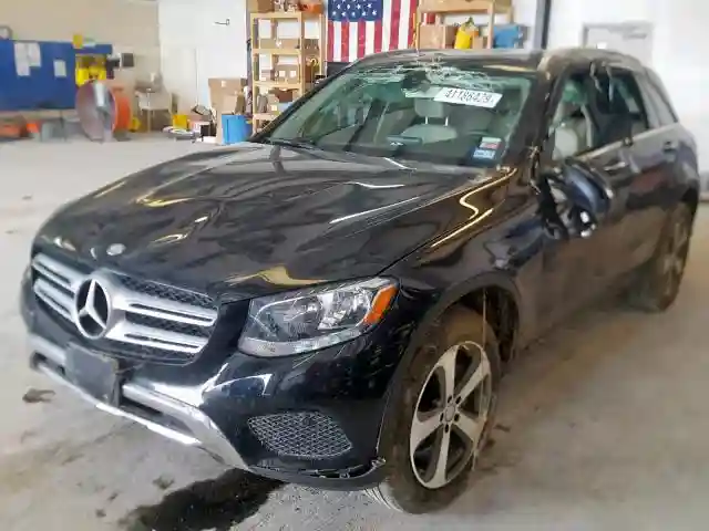WDC0G4JB9HF135452 2017 MERCEDES-BENZ GLC 300-1
