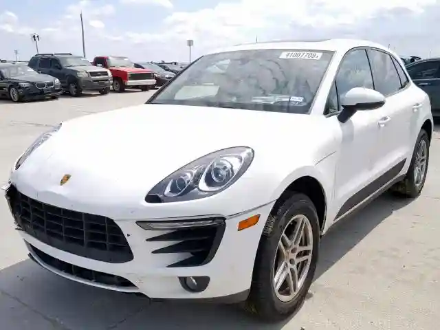 WP1AA2A5XJLB12410 2018 PORSCHE MACAN-1