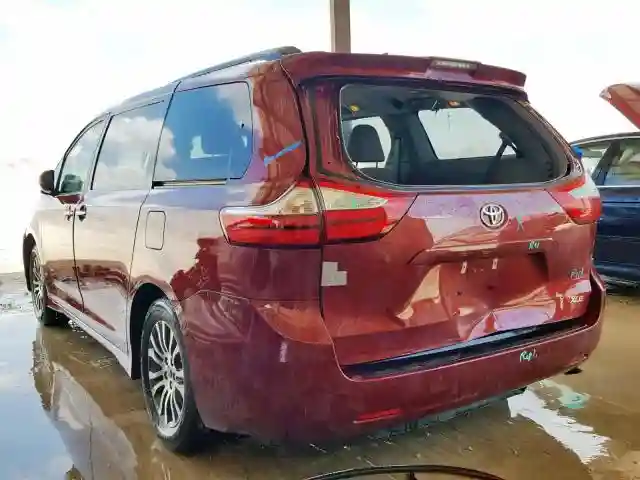 5TDYZ3DC3JS955467 2018 TOYOTA SIENNA XLE-2