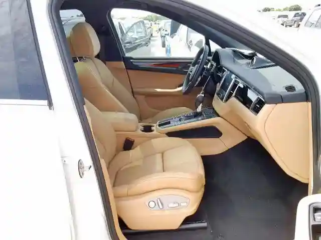 WP1AA2A5XJLB12410 2018 PORSCHE MACAN-4