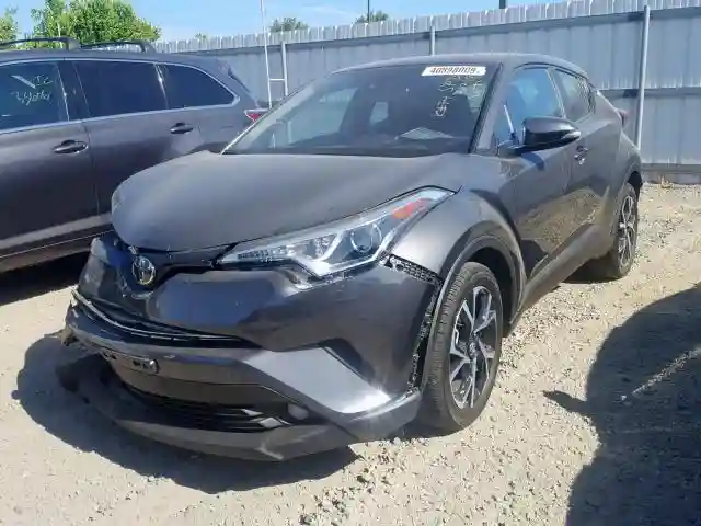 NMTKHMBX2JR052374 2018 TOYOTA C-HR XLE-1