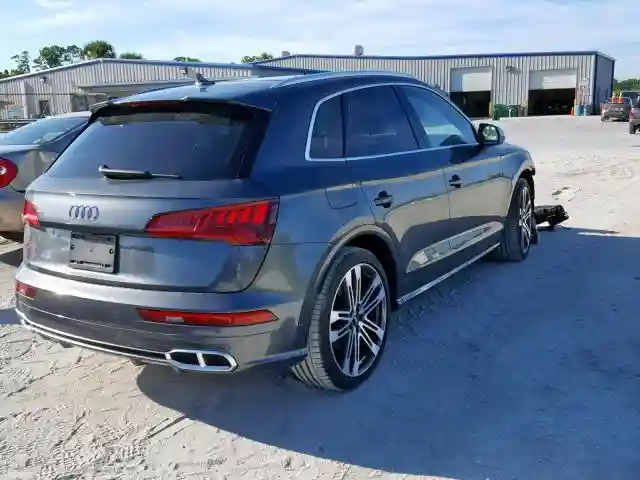 WA1C4AFY7J2196930 2018 AUDI SQ5 PRESTIGE-3