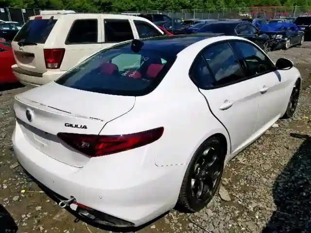 ZARFAEEN6H7540888 2017 ALFA ROMEO GIULIA TI Q4-3