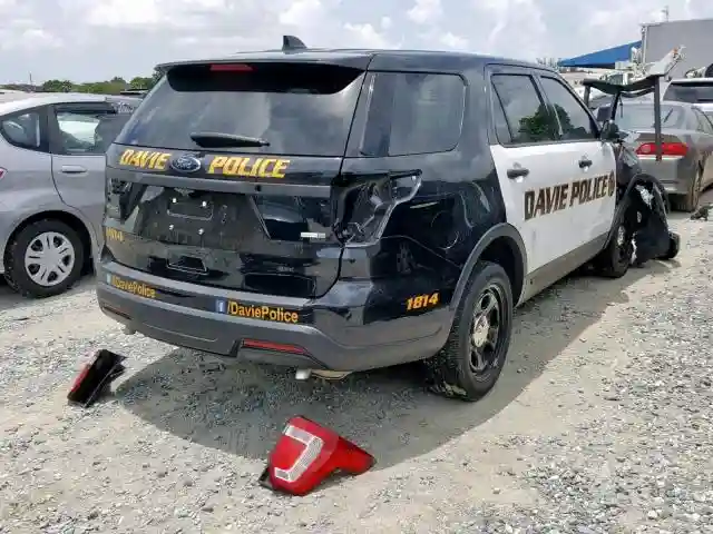 1FM5K8AR1JGA58666 2018 FORD EXPLORER POLICE INTERCEPTOR-3
