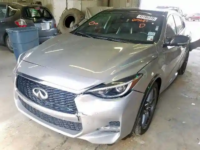 SJKCH5CP2HA015680 2017 INFINITI QX30 BASE-1