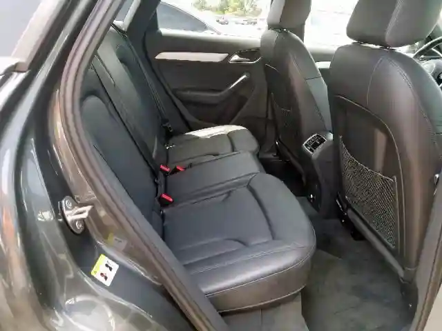 WA1BCCFS5JR020035 2018 AUDI Q3 PREMIUM-5