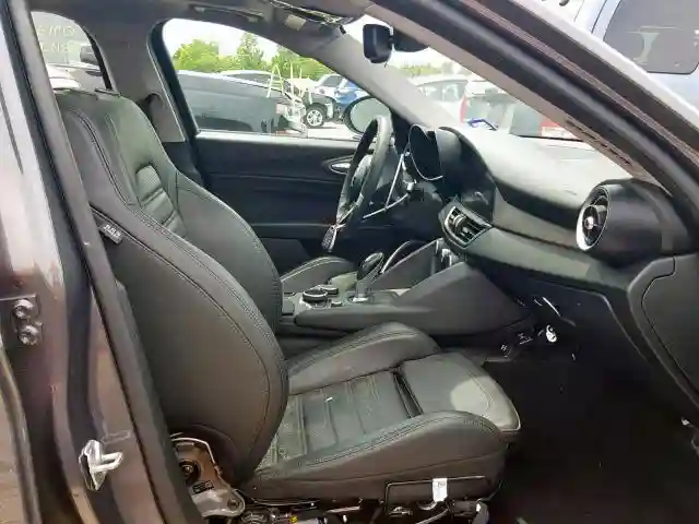 ZARFAECN3H7529821 2017 ALFA ROMEO GIULIA TI-4