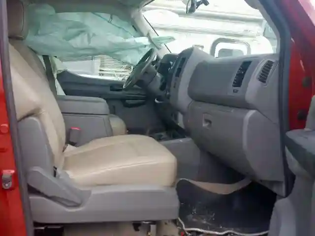 5BZAF0AA6HN853155 2017 NISSAN NV 3500-4