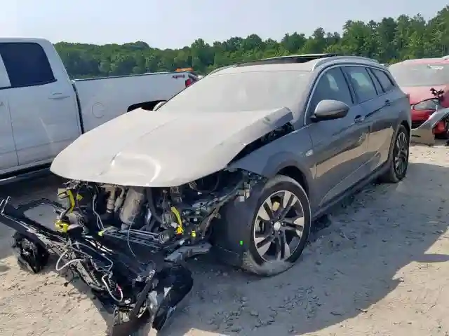 W04GV8SX1J1111395 2018 BUICK REGAL TOURX ESSENCE-1