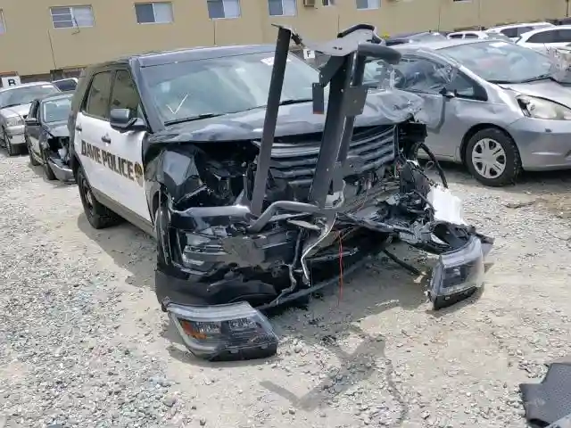 1FM5K8AR1JGA58666 2018 FORD EXPLORER POLICE INTERCEPTOR-0