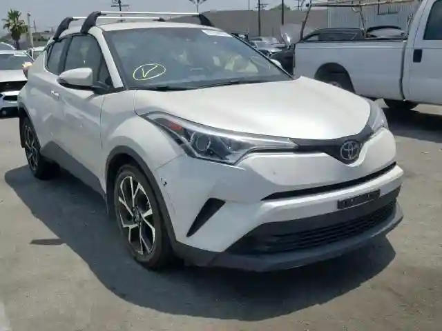 JTNKHMBX8K1013638 2019 TOYOTA C-HR XLE-0