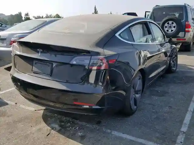 5YJ3E1EAXKF305161 2019 TESLA MODEL 3-3