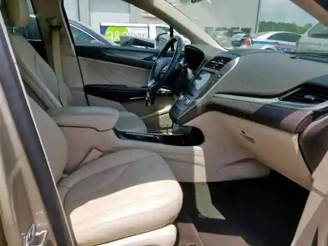 5LMCJ1C95HUL14377 2017 LINCOLN MKC PREMIERE-4