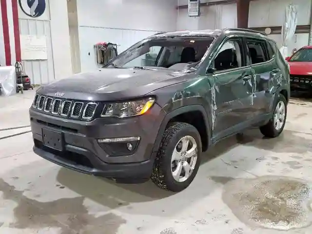 3C4NJDBBXJT177023 2018 JEEP COMPASS LATITUDE-1