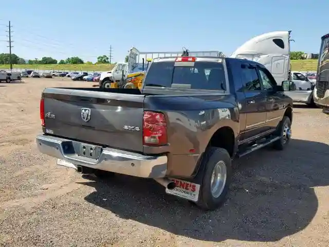 3C63RRLL3FG633598 2015 RAM 3500 SLT-3