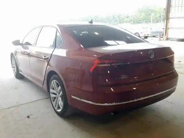 1VWLA7A34KC010623 2019 VOLKSWAGEN PASSAT WOLFSBURG-2