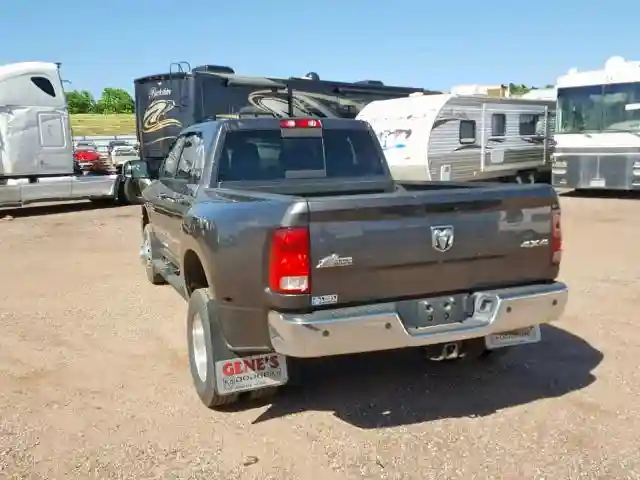 3C63RRLL3FG633598 2015 RAM 3500 SLT-2