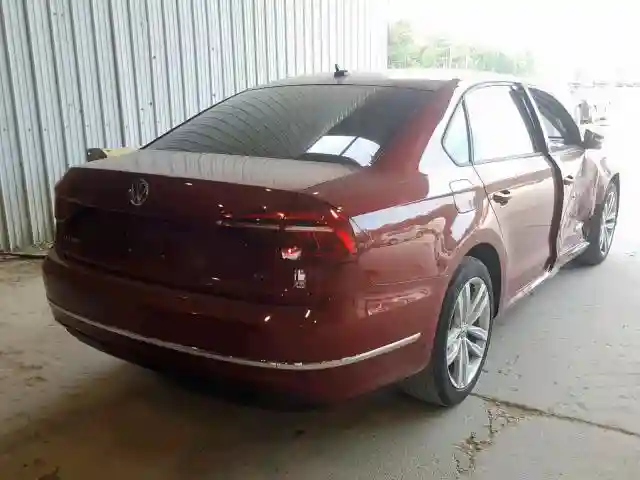 1VWLA7A34KC010623 2019 VOLKSWAGEN PASSAT WOLFSBURG-3
