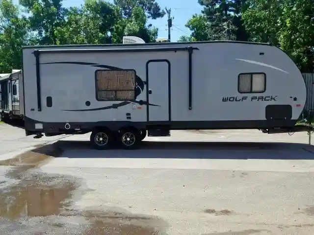 4X4TCTZ27HY208961 2017 WILDWOOD CHEROKEE M-0