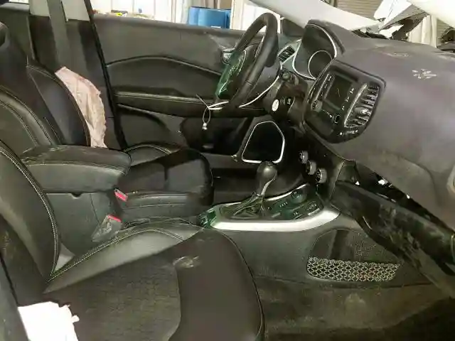 3C4NJDBBXJT177023 2018 JEEP COMPASS LATITUDE-4