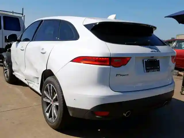 SADCK2GX9KA360939 2019 JAGUAR F-PACE PRESTIGE-2