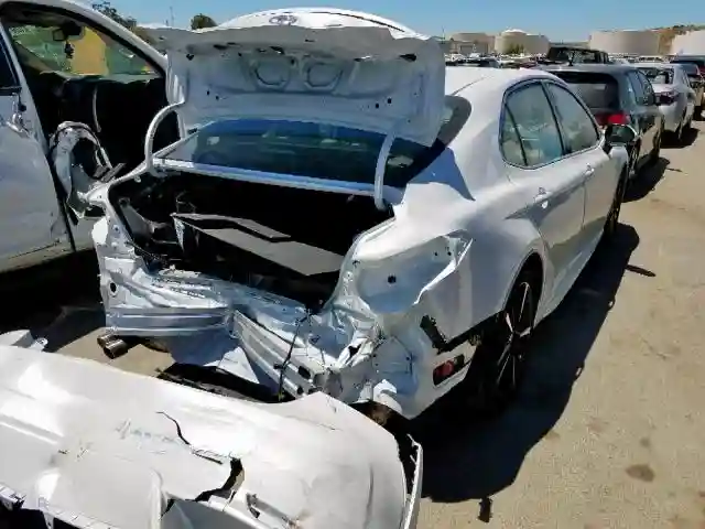 4T1B61HK5KU794438 2019 TOYOTA CAMRY XSE-3