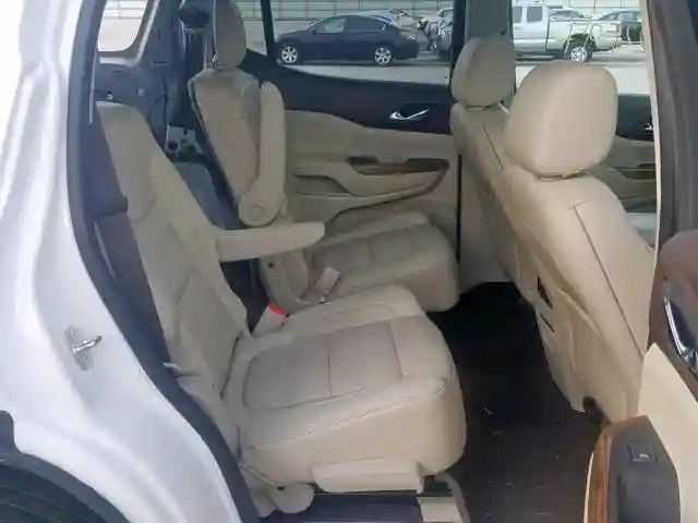 1GKKNPLS0HZ132753 2017 GMC ACADIA DENALI-5