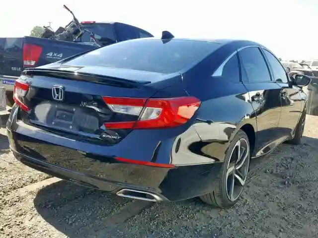 1HGCV1F31JA020549 2018 HONDA ACCORD SPORT-3