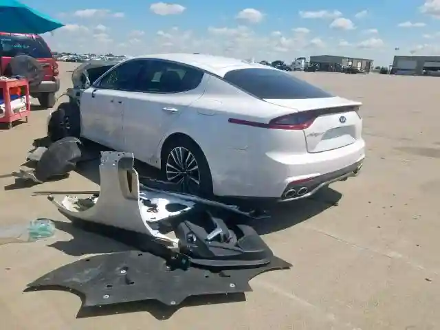 KNAE15LA7K6054414 2019 KIA STINGER-2