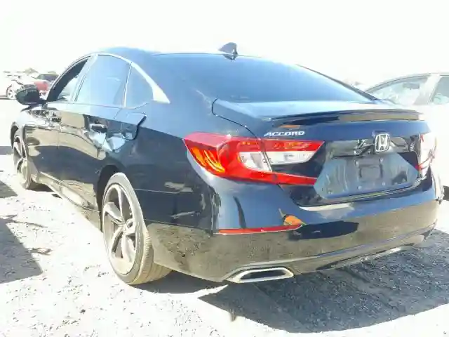 1HGCV1F31JA020549 2018 HONDA ACCORD SPORT-2