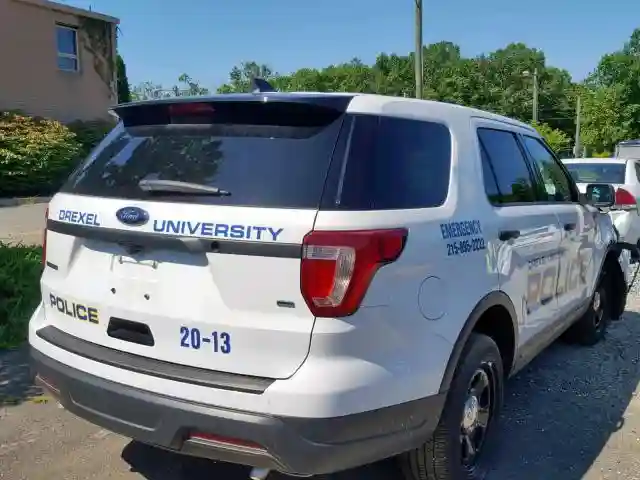 1FM5K8AR7JGA58266 2018 FORD EXPLORER POLICE INTERCEPTOR-3