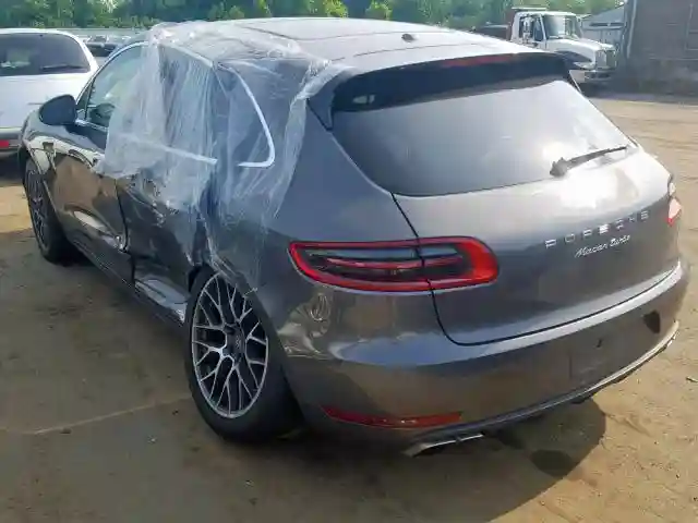 WP1AF2A5XGLB93774 2016 PORSCHE MACAN TURBO-2