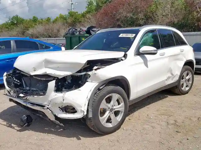 WDC0G4JB4JV023783 2018 MERCEDES-BENZ GLC 300-1
