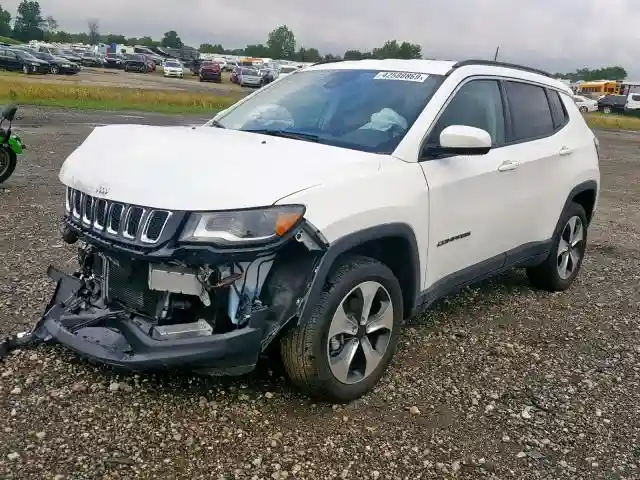 3C4NJDBB8JT207166 2018 JEEP COMPASS LATITUDE-1