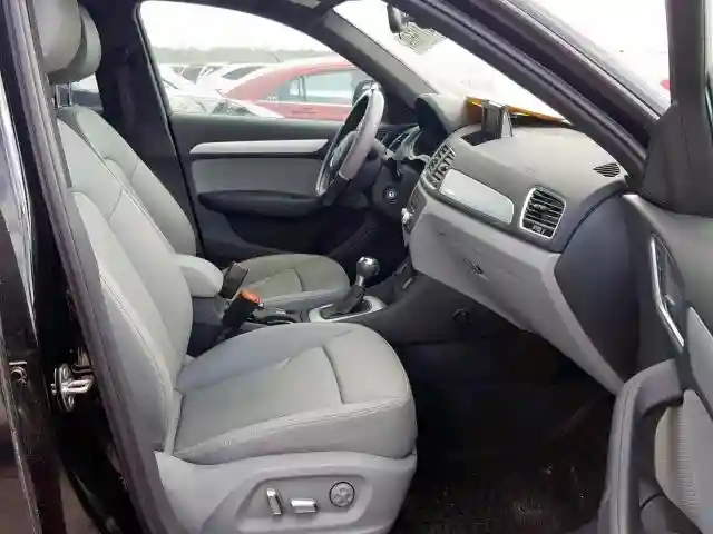 WA1ECCFS3JR013534 2018 AUDI Q3 PREMIUM-4