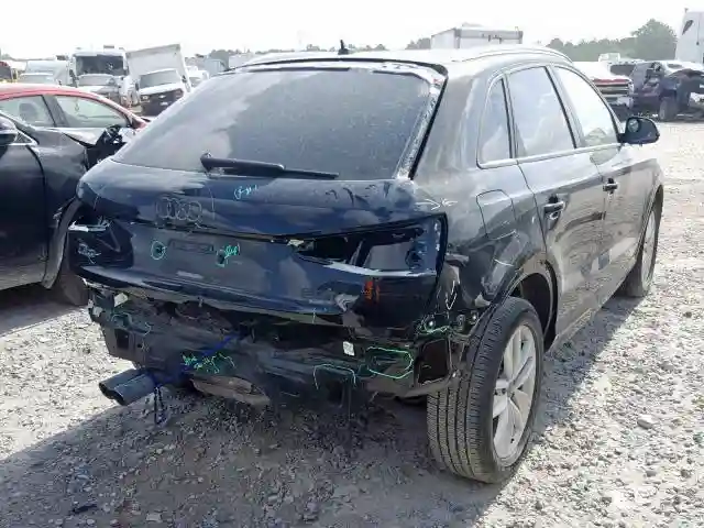 WA1ECCFS3JR013534 2018 AUDI Q3 PREMIUM-3