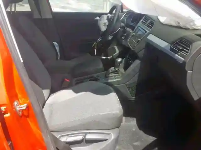 3VV1B7AX0KM084938 2019 VOLKSWAGEN TIGUAN S-4