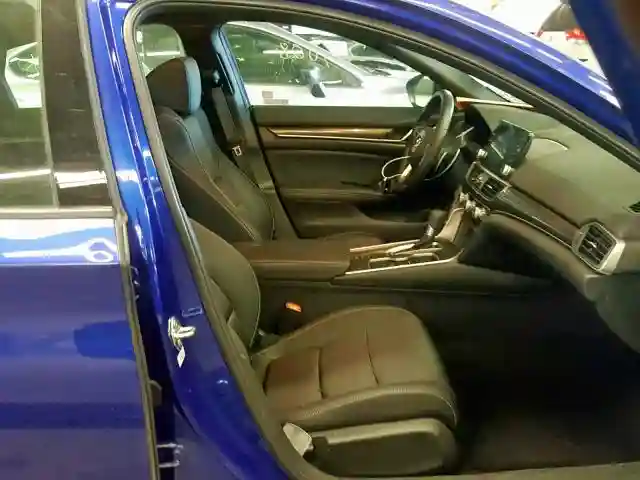 1HGCV1F3XJA153228 2018 HONDA ACCORD SPORT-4