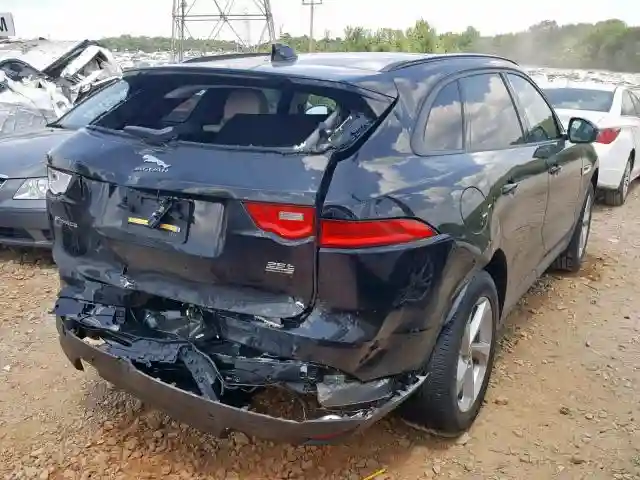 SADCJ2FX2JA258417 2018 JAGUAR F-PACE PREMIUM-3