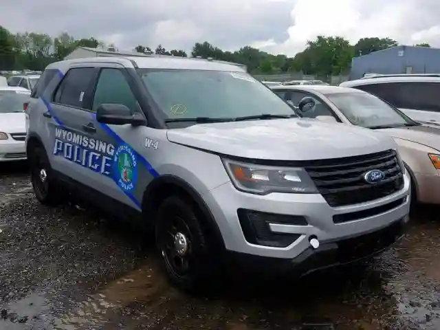 1FM5K8AR6HGC85989 2017 FORD EXPLORER POLICE INTERCEPTOR-0